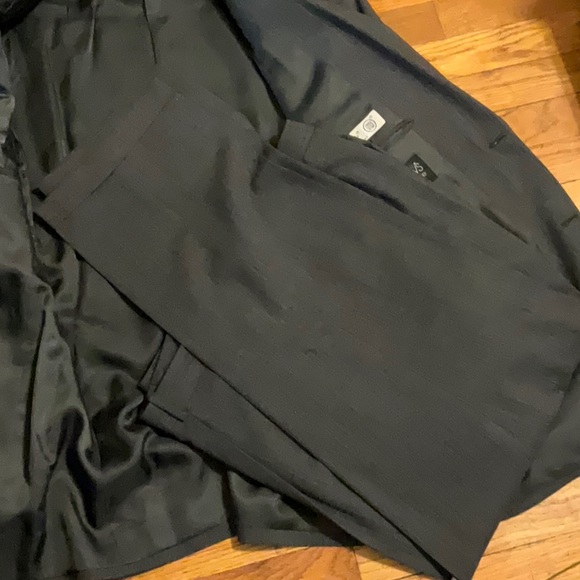 Suit up - Picture 3 of 5